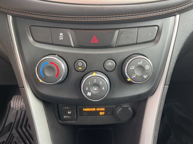 Used 2017 Chevrolet Trax LT FWD image 18