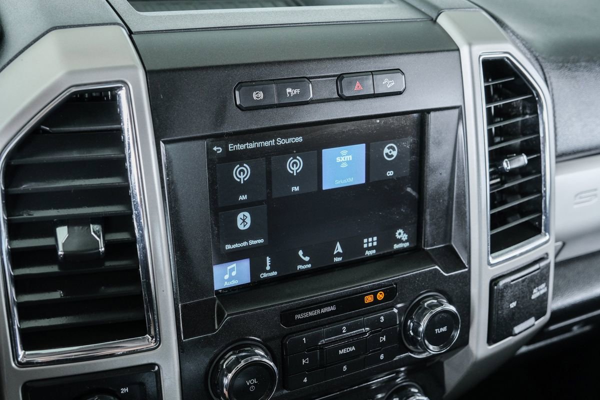 Used 2018 Ford F250 Lariat w/ Chrome Package image 53