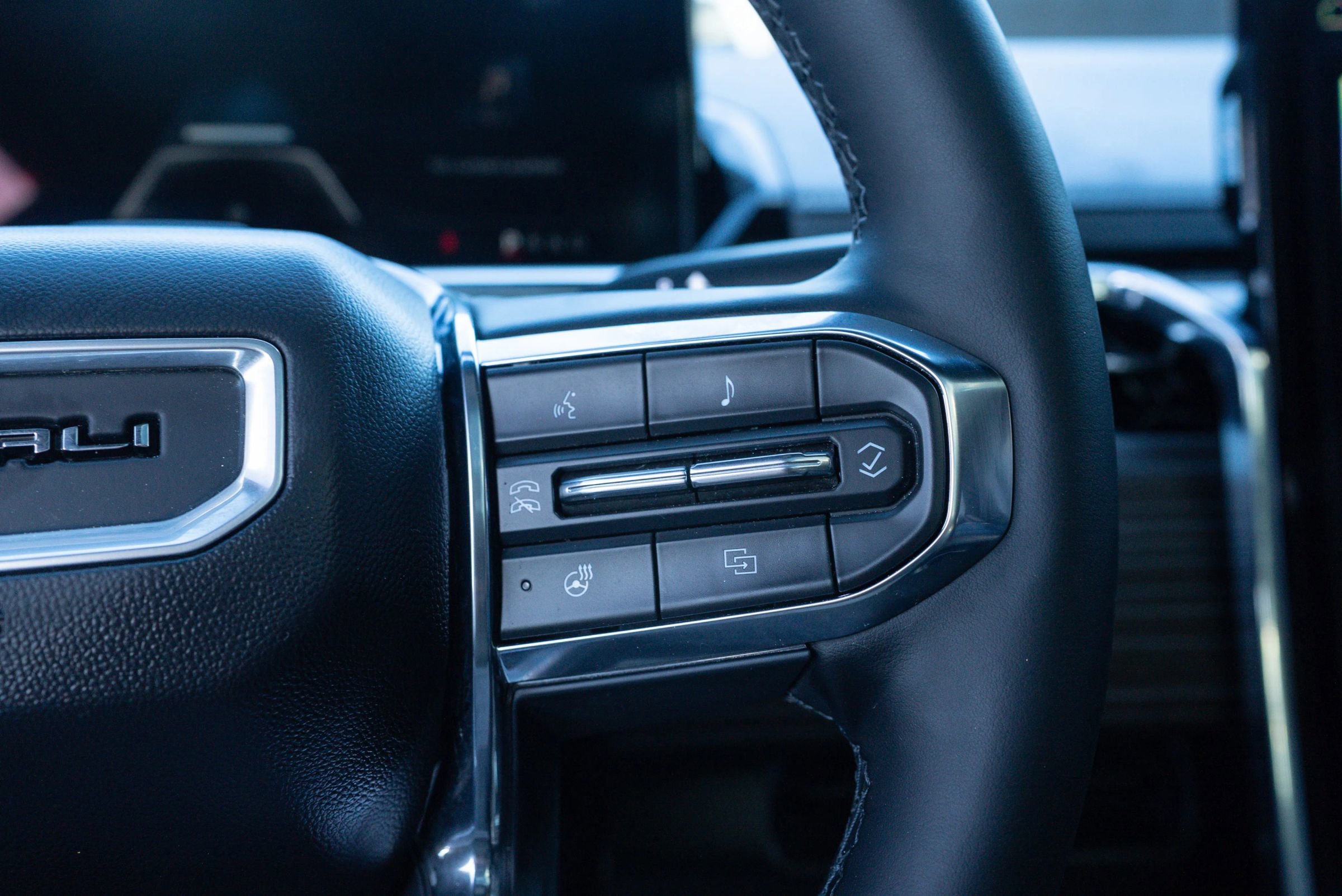 Used 2025 GMC Sierra EV Denali image 30