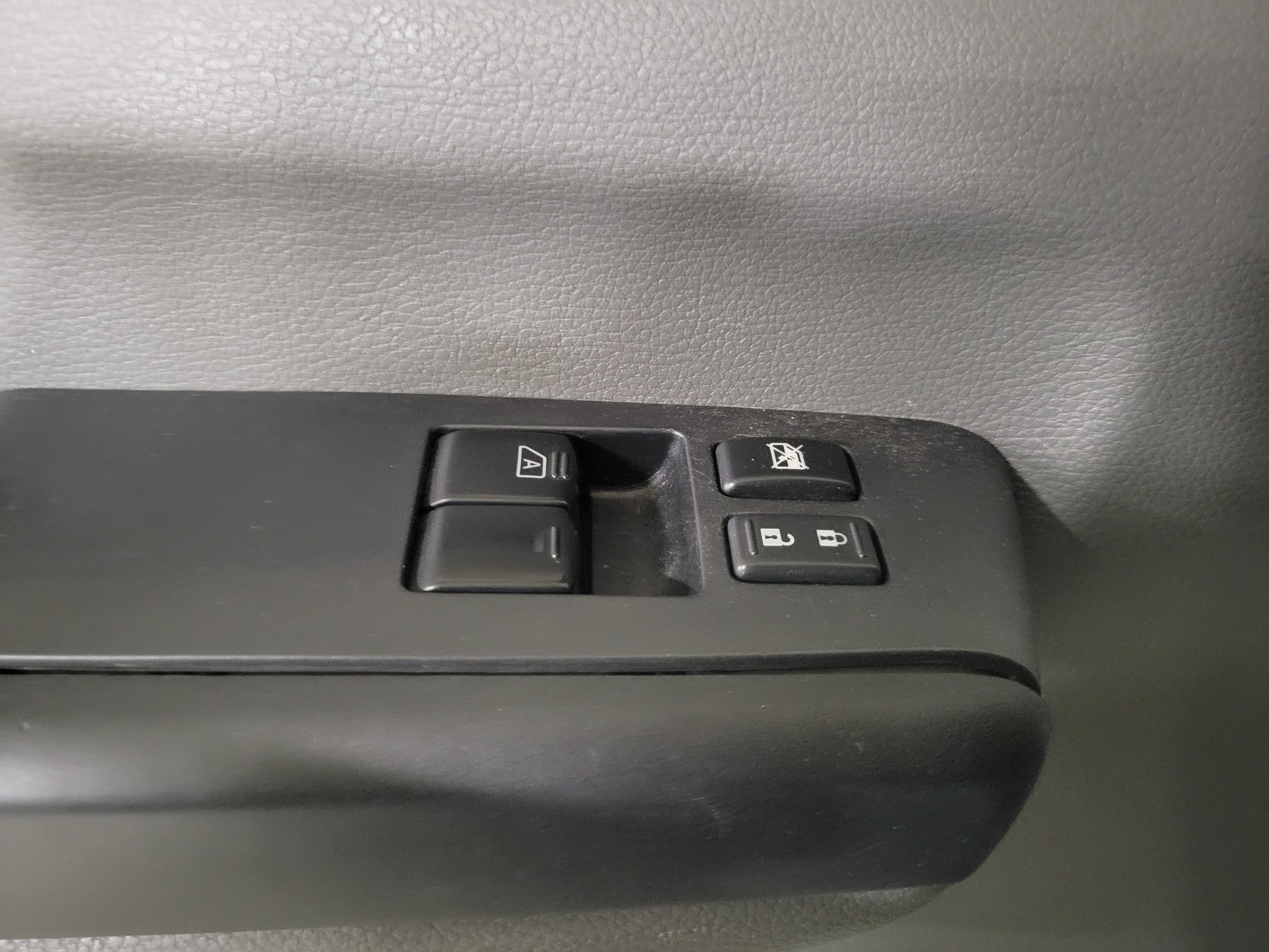 Used 2017 Nissan NV 1500 SV w/ Technology Package RWD image 12