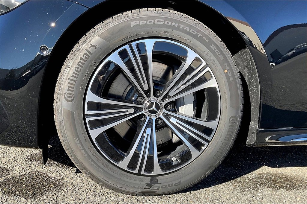 New 2026 Mercedes-Benz E 350 4MATIC Sedan image 11