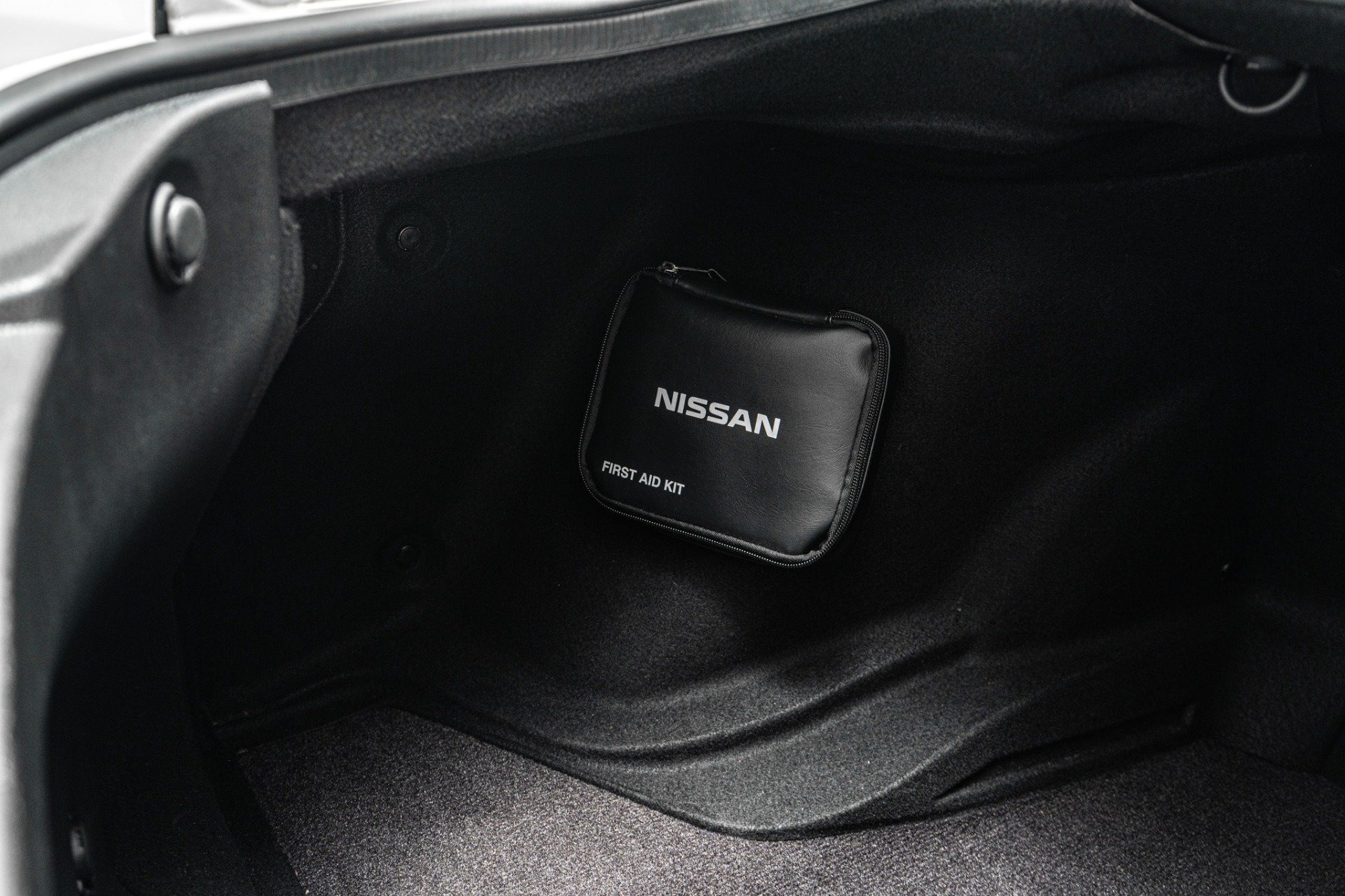 Used 2021 Nissan GT-R Premium AWD/4WD image 32