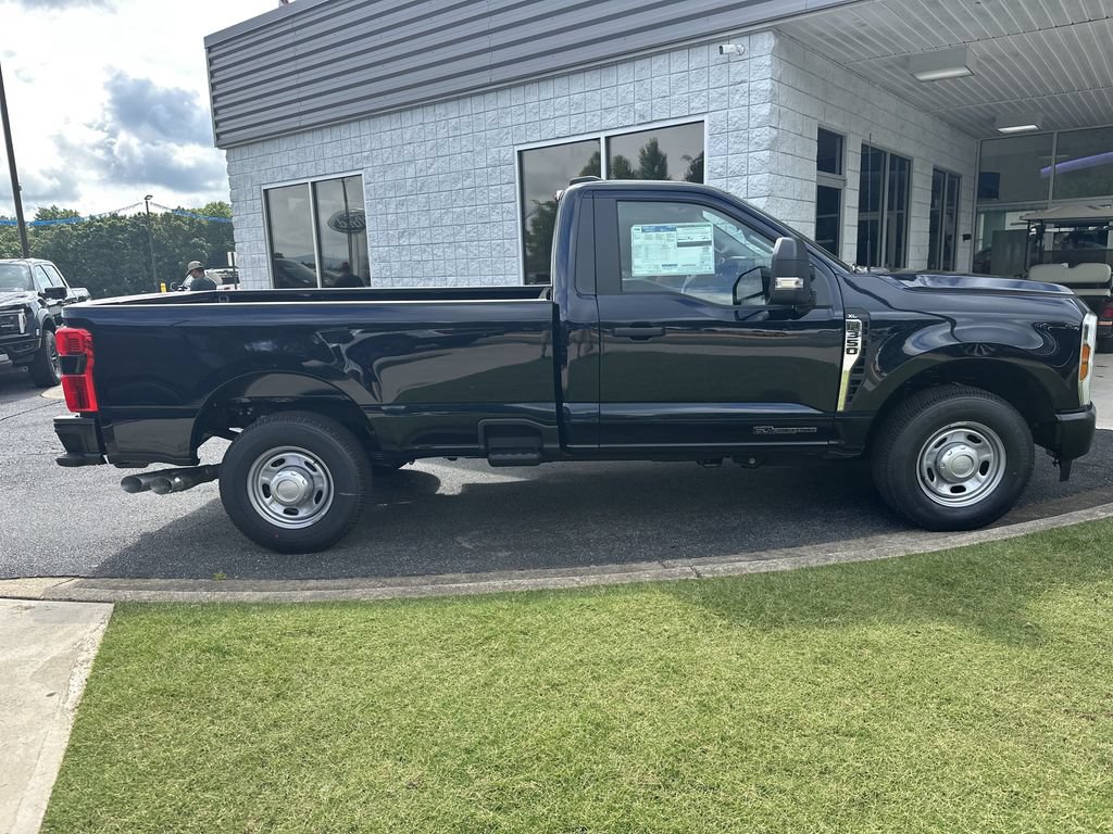 New 2025 Ford F350 XL w/ 360-Degree Camera Package RWD image 8