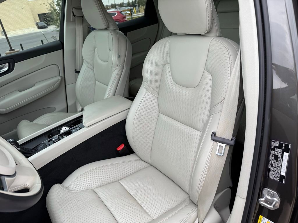 Used 2021 Volvo XC60 T5 Inscription w/ Advanced Package image 13