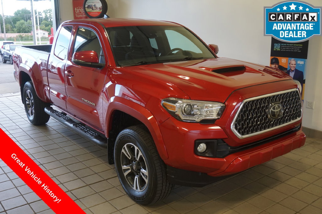 Used 2019 Toyota Tacoma TRD Sport AWD/4WD image 1