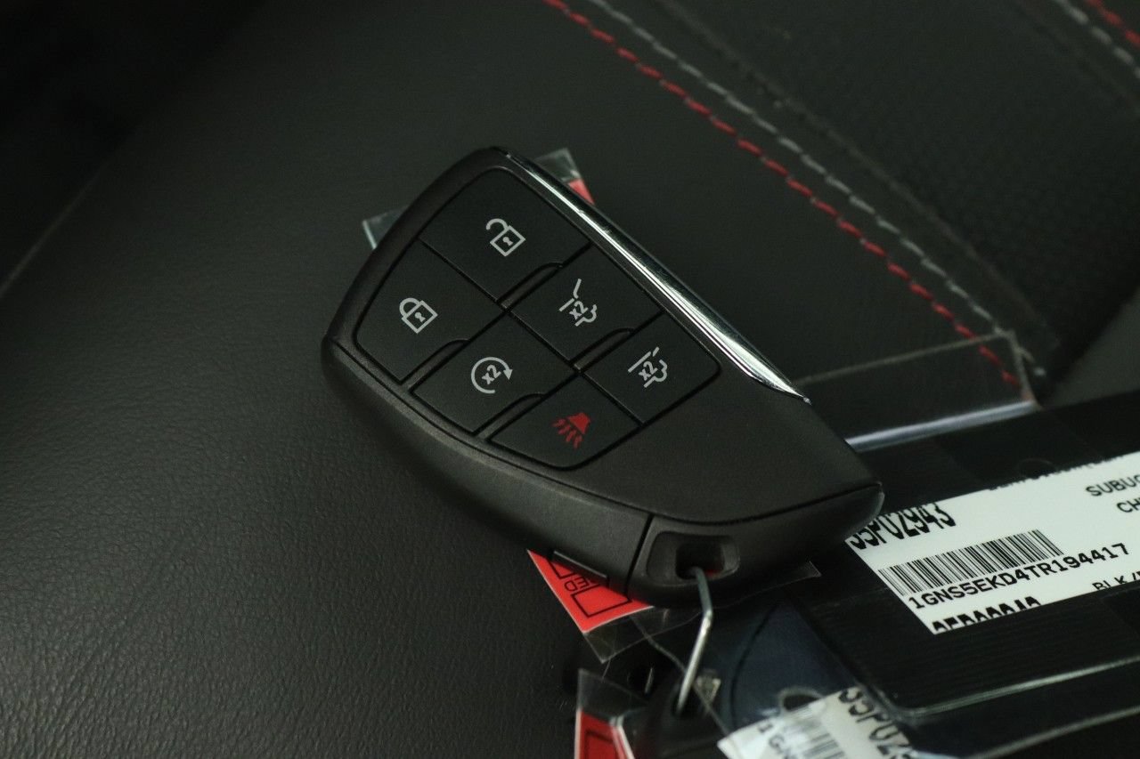 Used 2026 Chevrolet Suburban RST RWD image 23