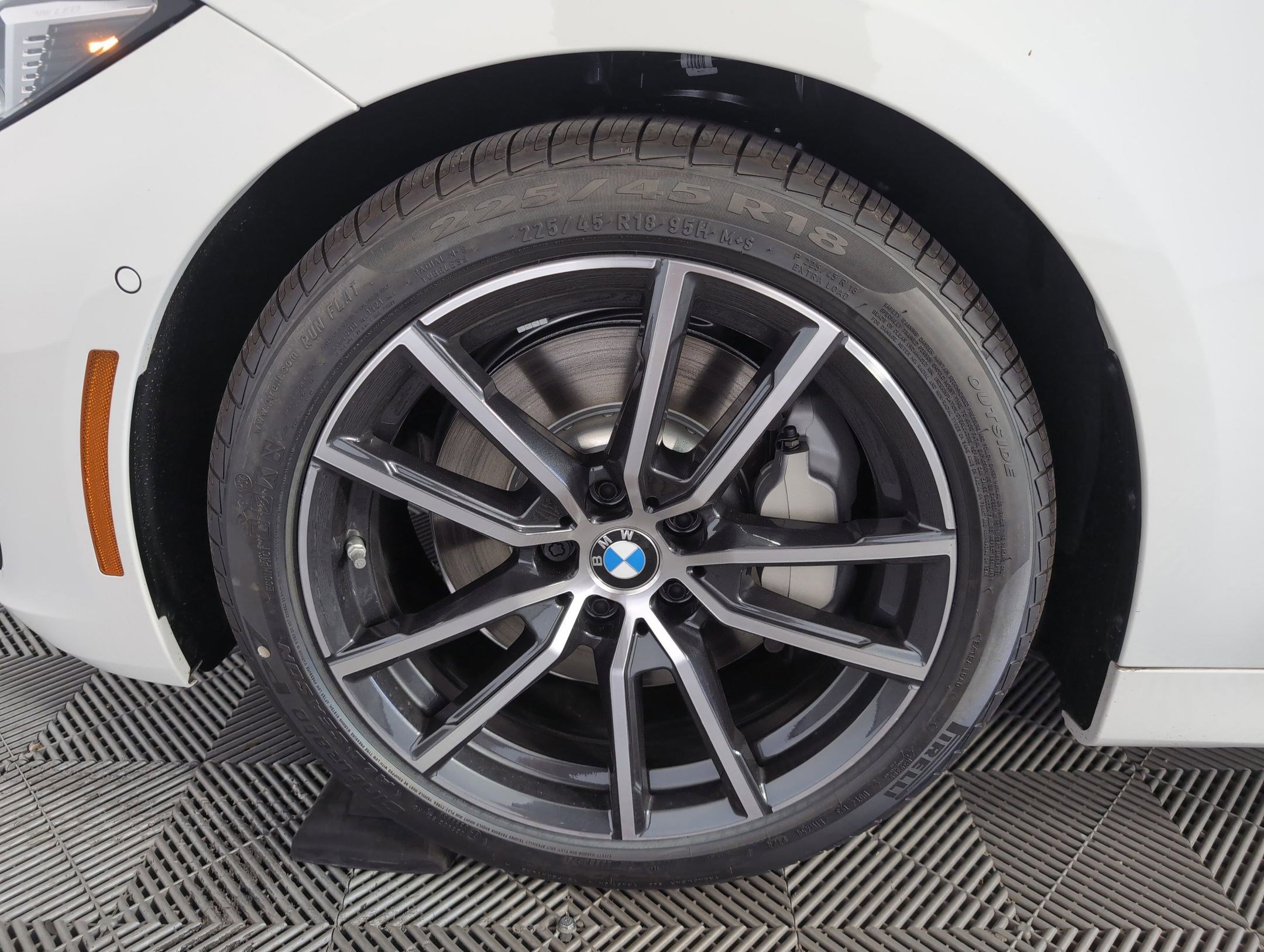 Used 2026 BMW 430i Coupe w/ Parking Assistance Package image 9