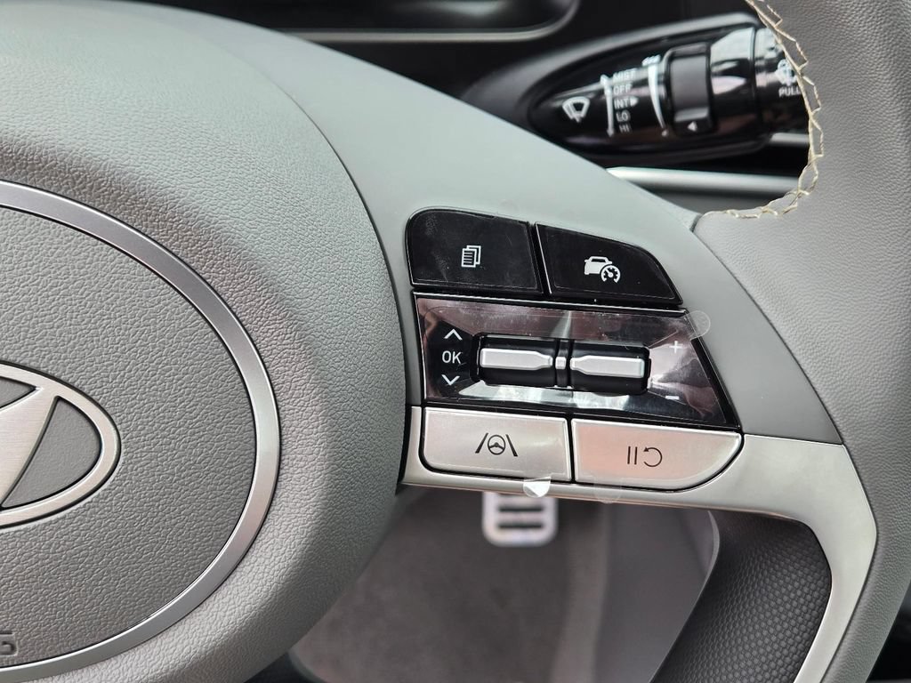New 2026 Hyundai Elantra Sport FWD image 21