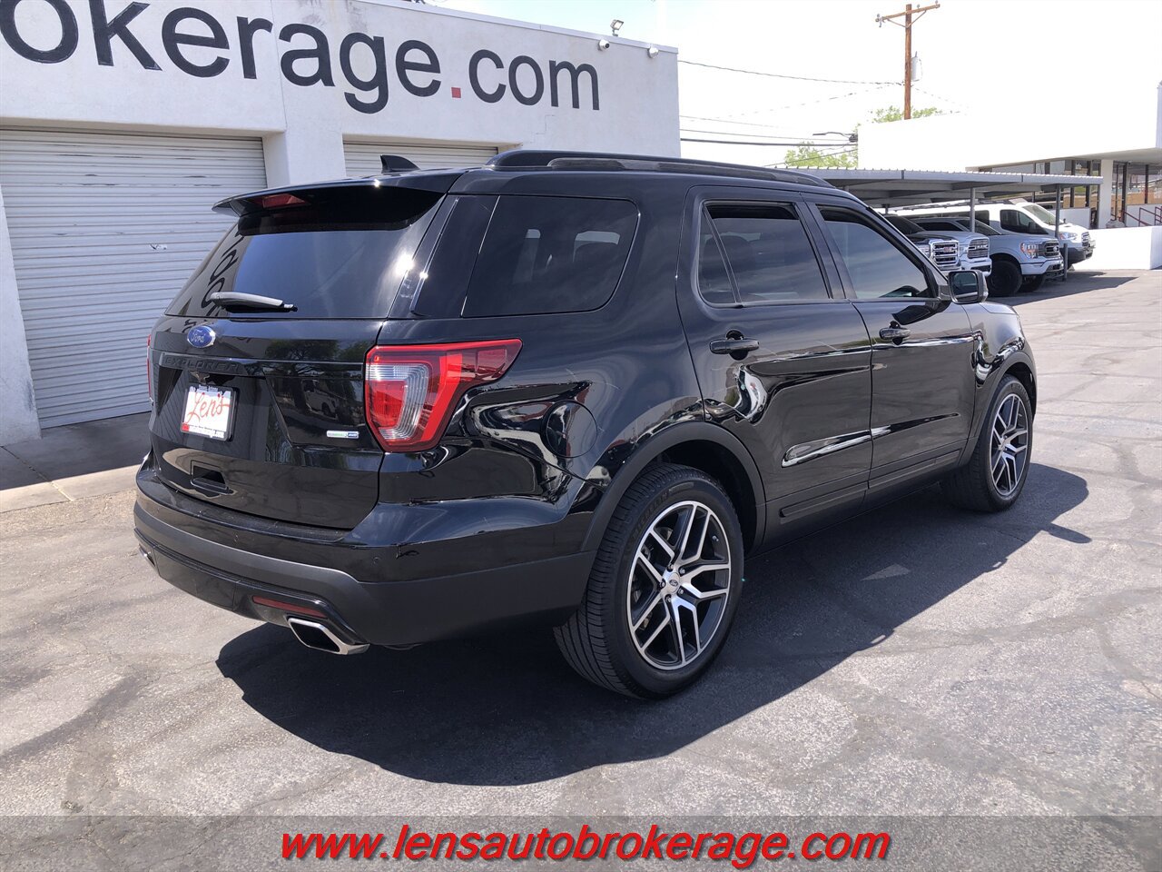 Used 2017 Ford Explorer Sport w/ Equipment Group 401A AWD/4WD image 8