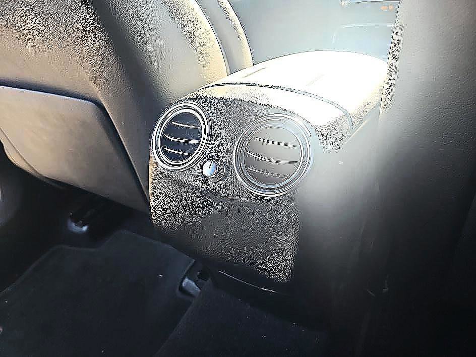 Used 2022 Mercedes-Benz GLC 300 image 28