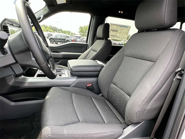 New 2025 Ford F150 XLT w/ Equipment Group 302A MID image 18