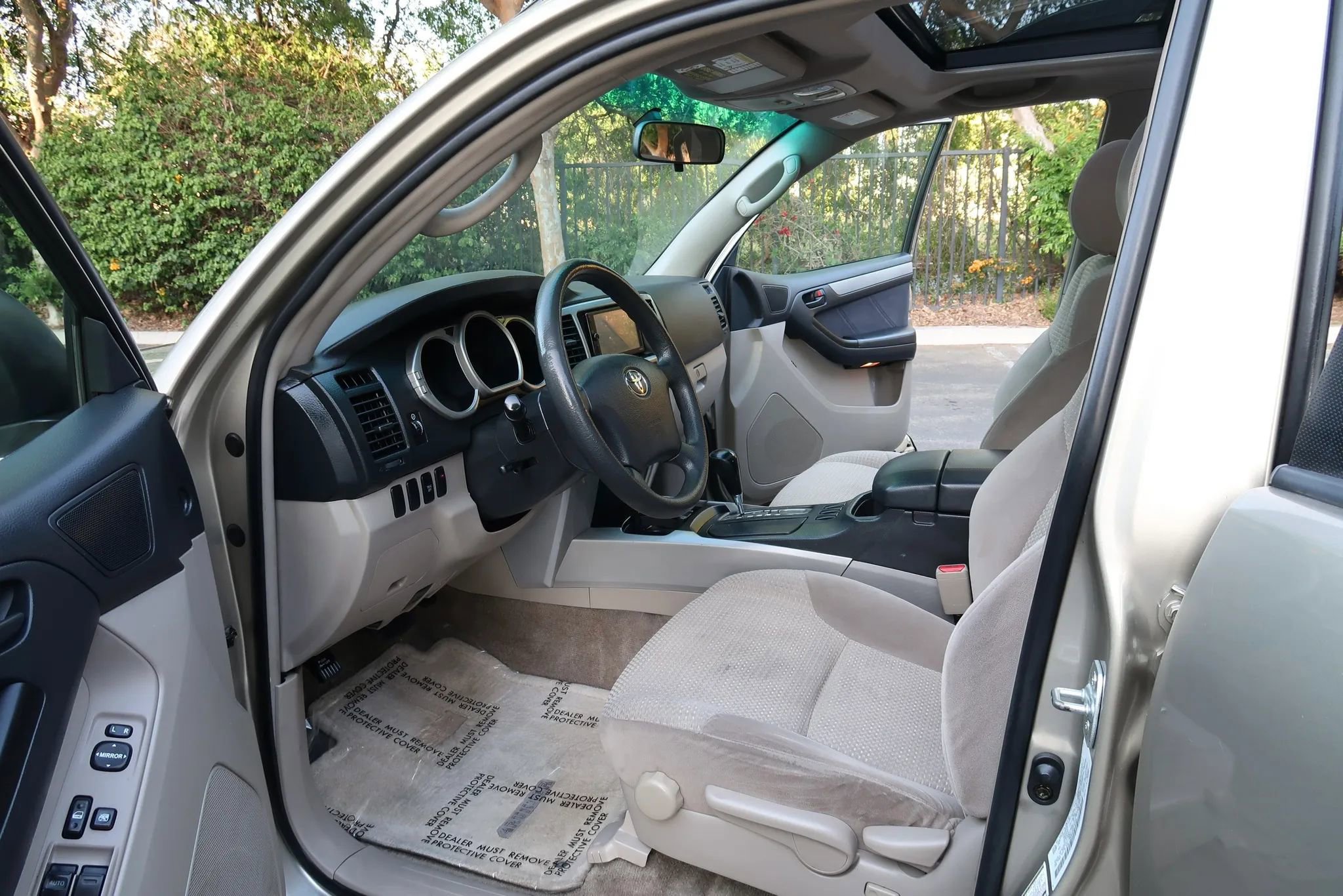 Used 2004 Toyota 4Runner Sport image 13