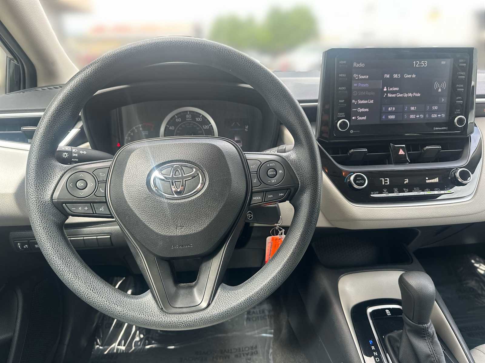 Used 2022 Toyota Corolla LE image 10