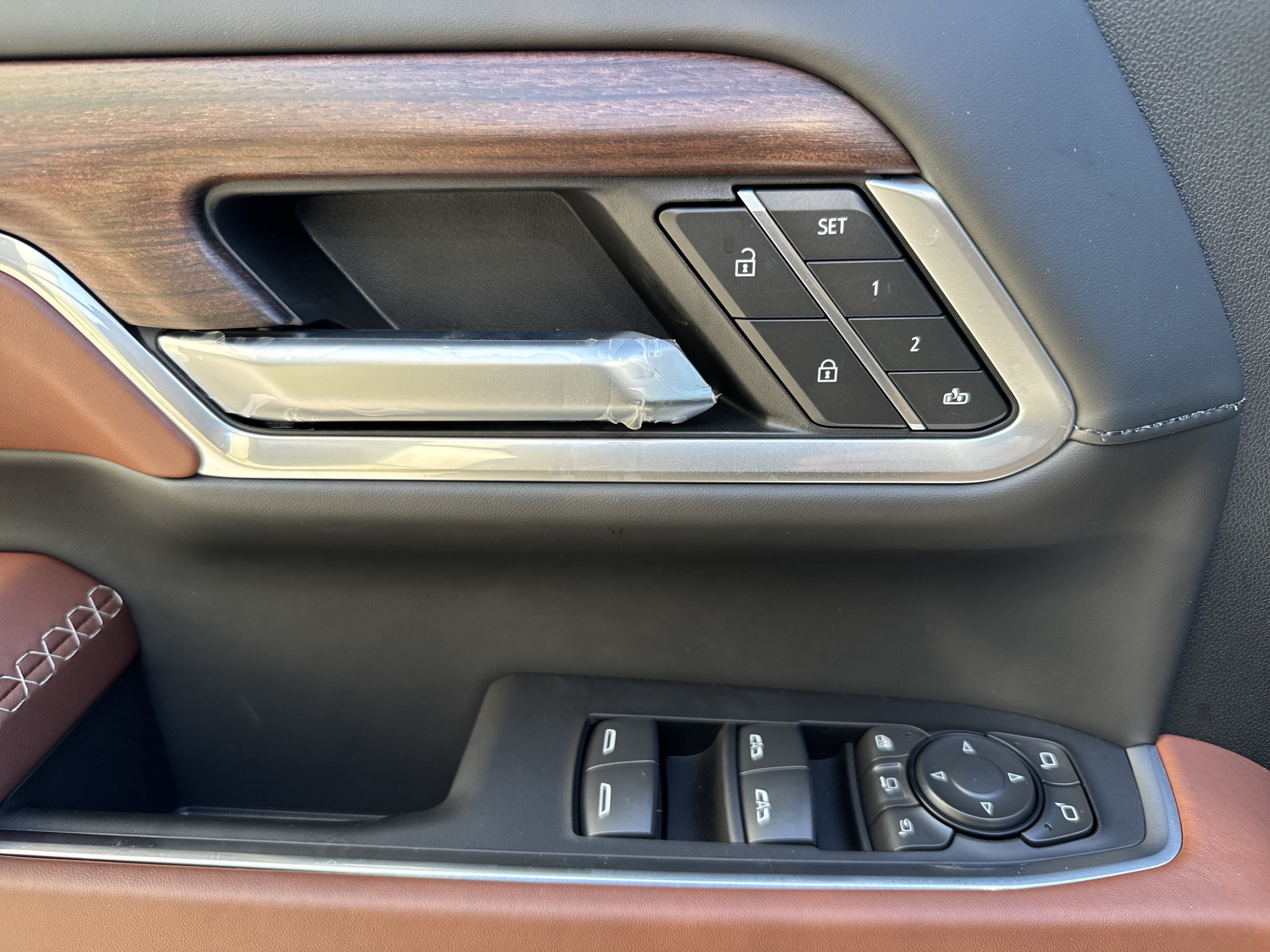New 2026 GMC Sierra 2500 Denali Ultimate AWD/4WD image 15