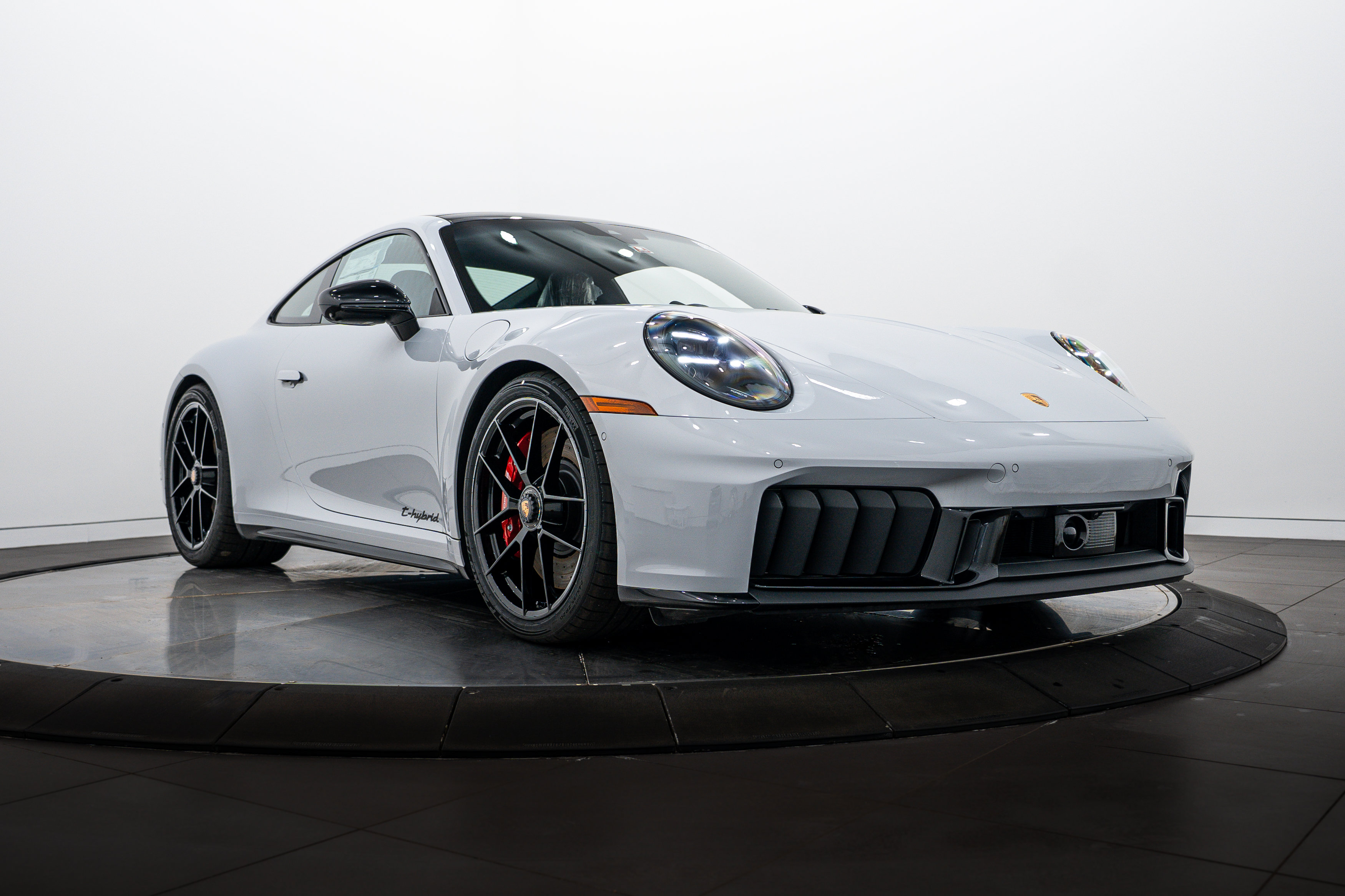 New 2026 Porsche 911 Carrera 4 GTS AWD/4WD image 9