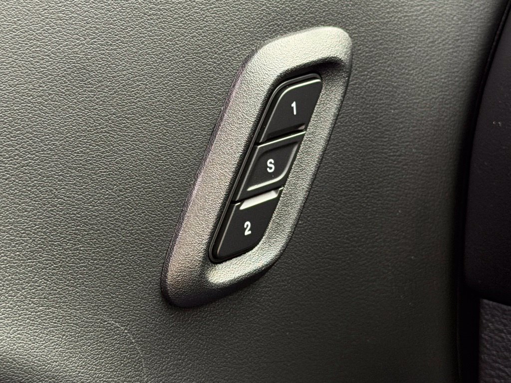 Used 2021 Dodge Challenger R/T Scat Pack w/ Plus Package RWD image 17