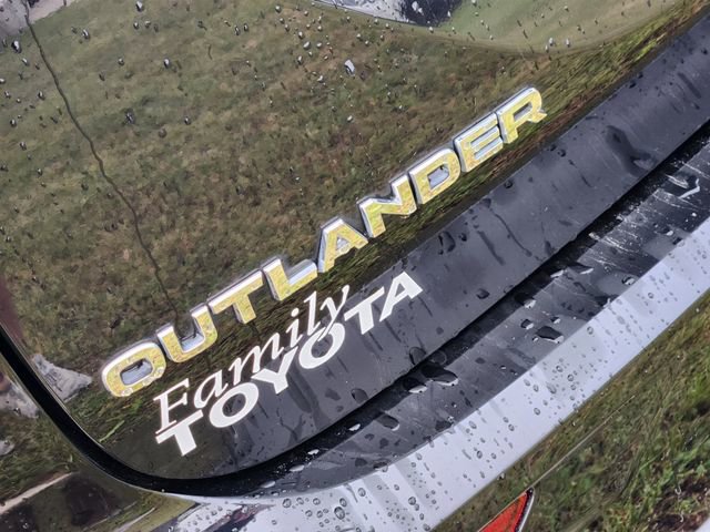 Used 2022 Mitsubishi Outlander SEL image 8