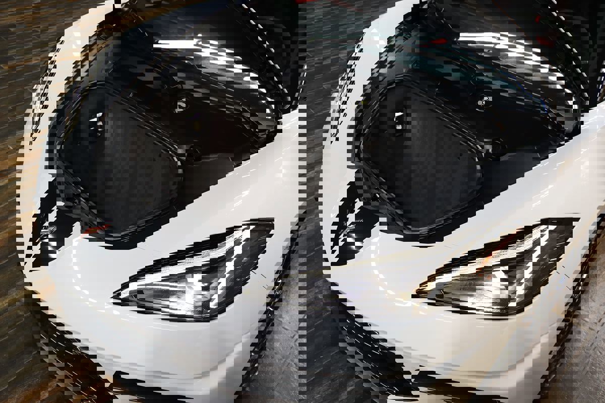 Used 2024 Chevrolet Corvette Stingray Premium Conv w/ Z51 Performance Package image 24