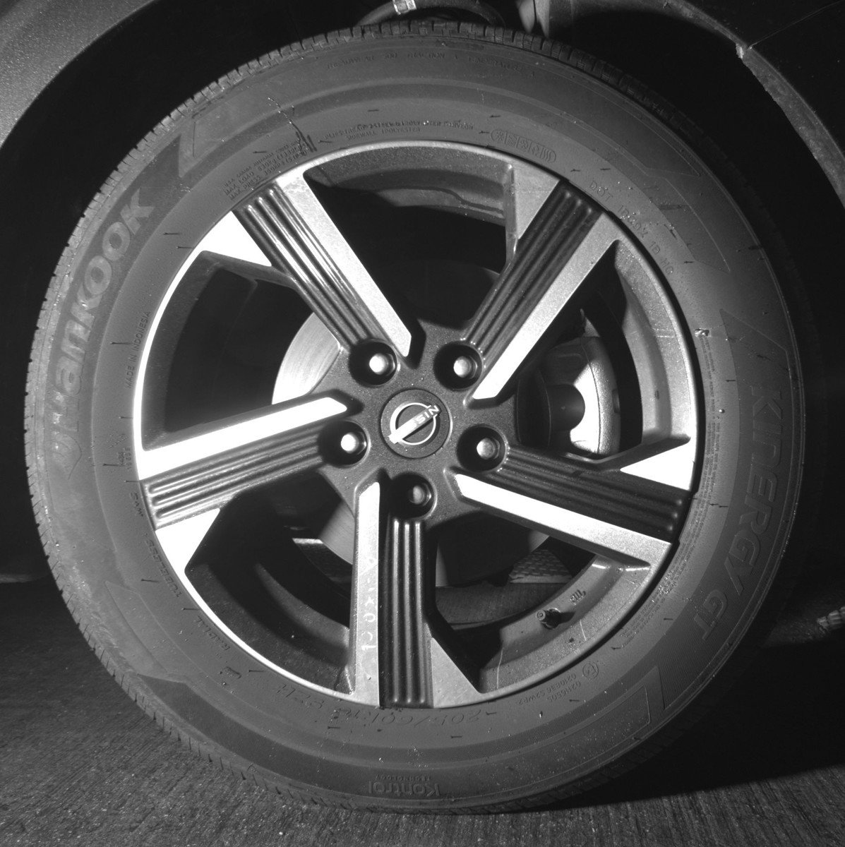 Used 2025 Nissan Sentra SV image 13