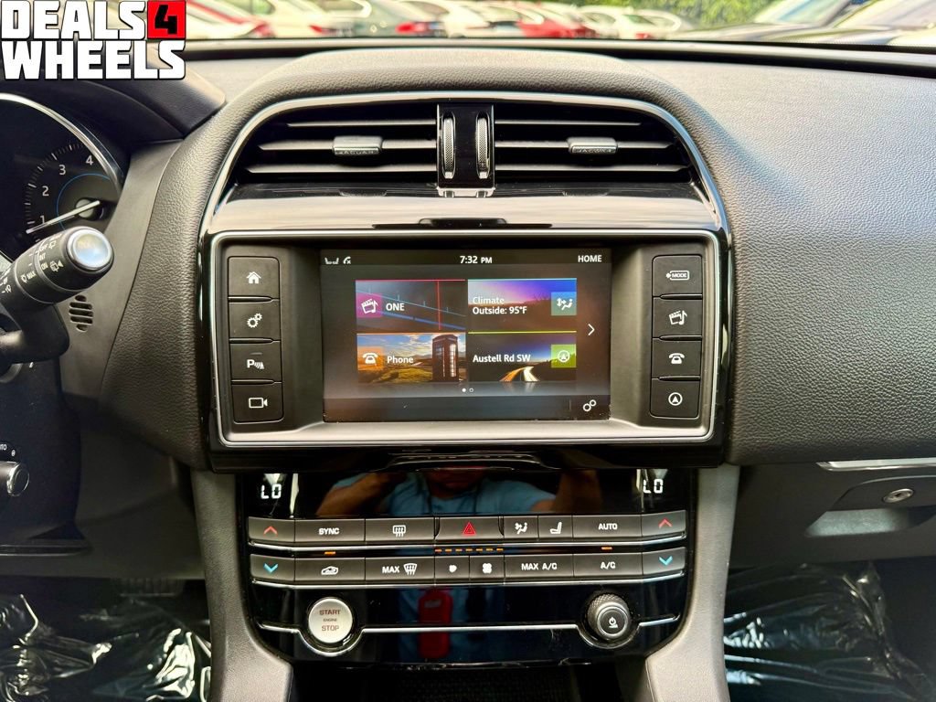 Used 2018 Jaguar F-PACE Prestige AWD/4WD image 21