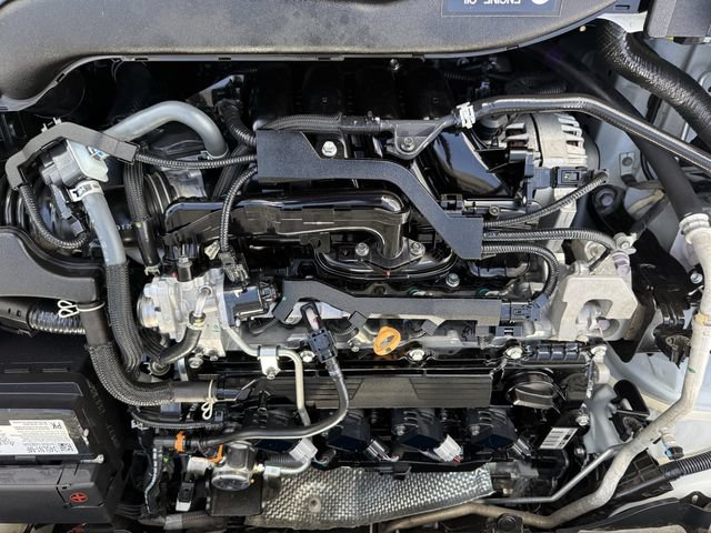 Used 2025 Toyota Corolla LE FWD image 32