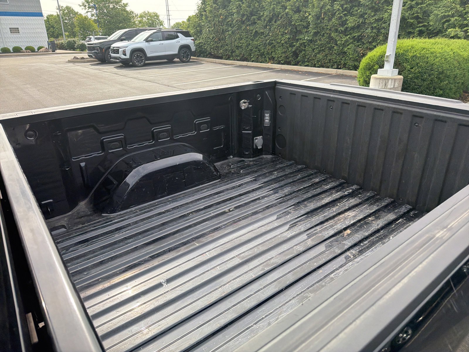 Used 2022 Chevrolet Silverado 1500 LT w/ LPO, Dark Essentials Package AWD/4WD image 20