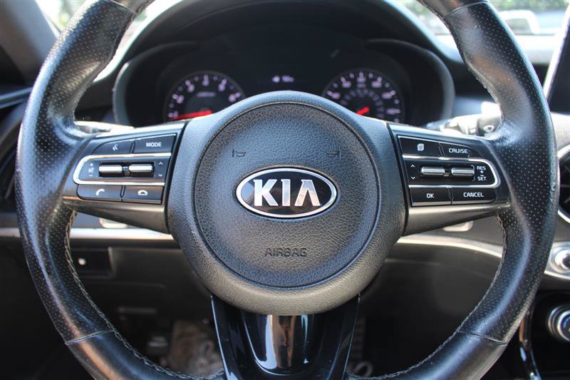 Used 2021 Kia Stinger GT-Line w/ Sun & Sound Package RWD image 13