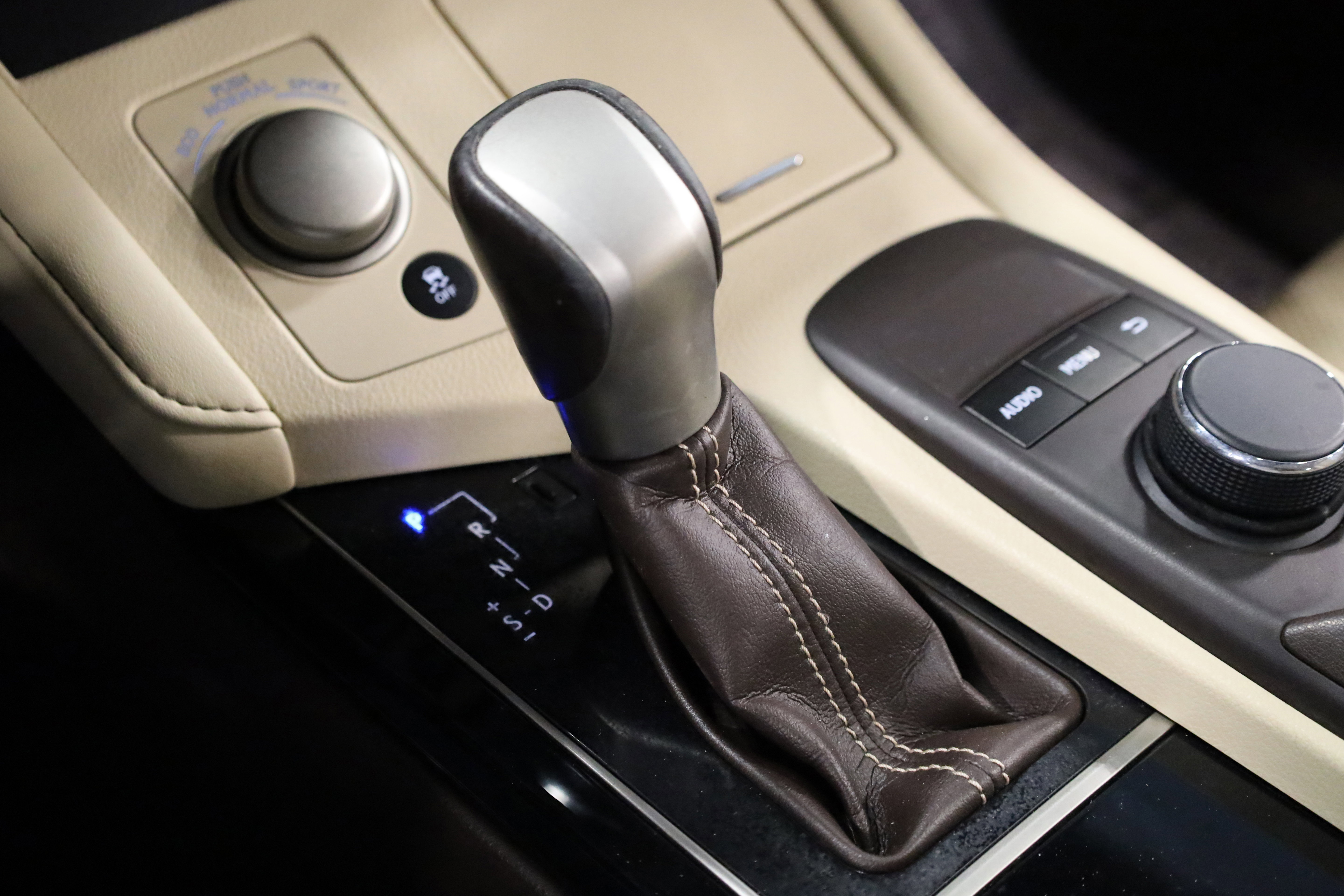 Used 2016 Lexus ES 350 image 32