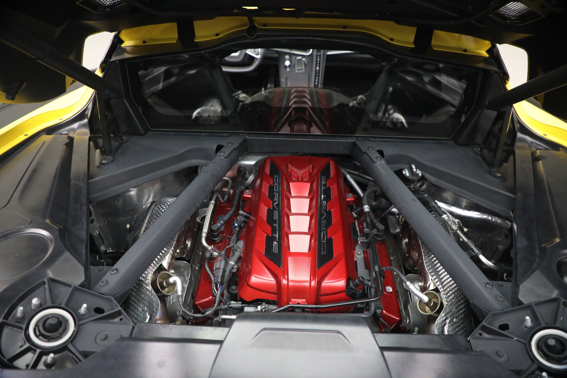 Used 2025 Chevrolet Corvette Stingray Coupe w/ Battery Protection Package RWD image 22