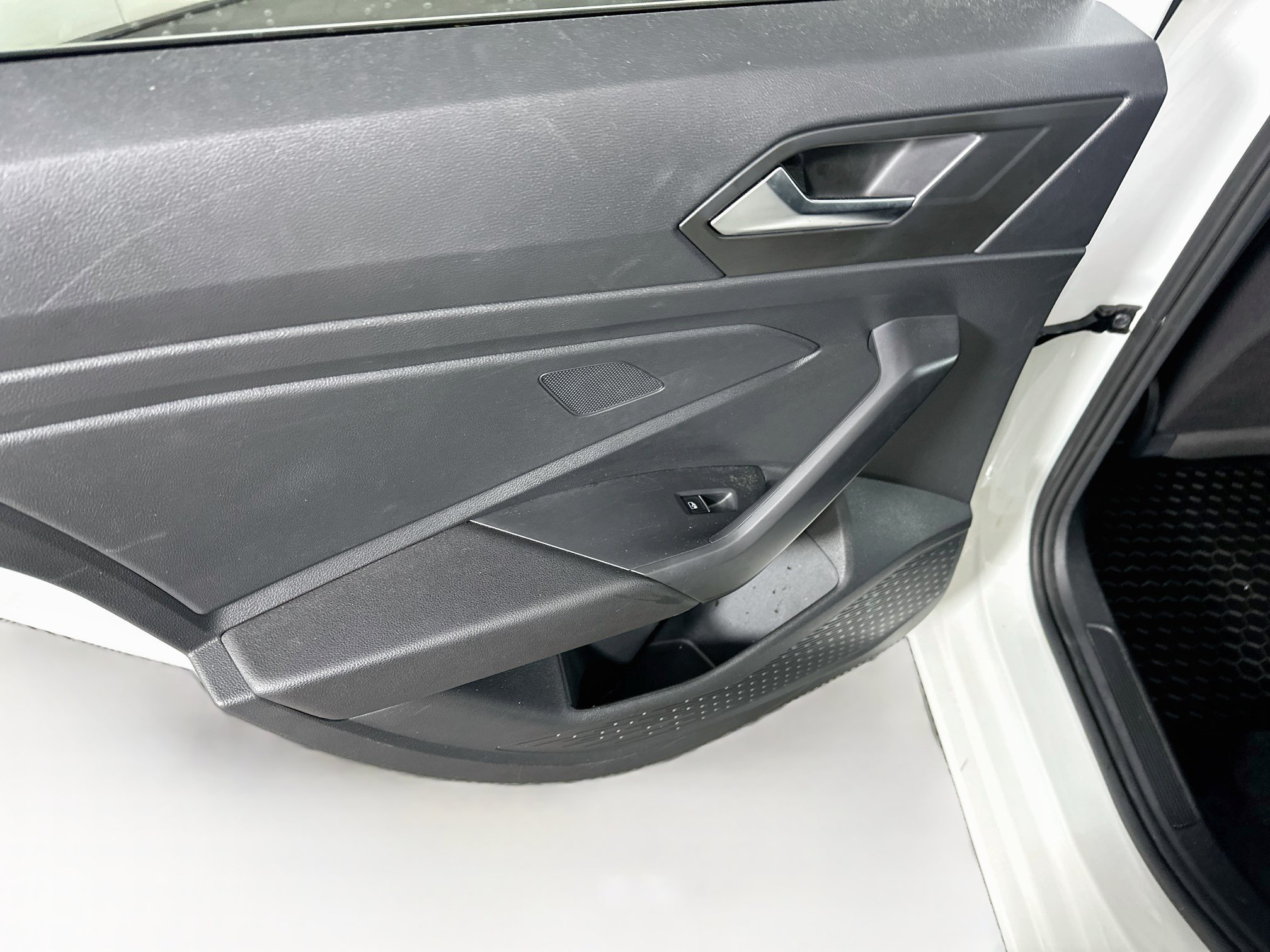Used 2024 Volkswagen Jetta S FWD image 25
