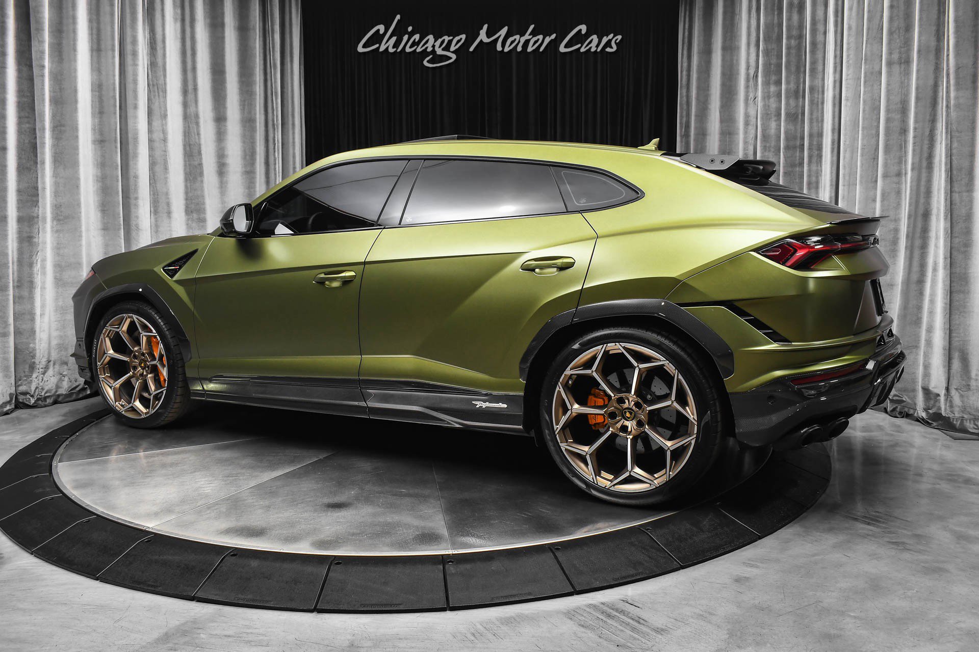 Used 2024 Lamborghini Urus Performante image 3