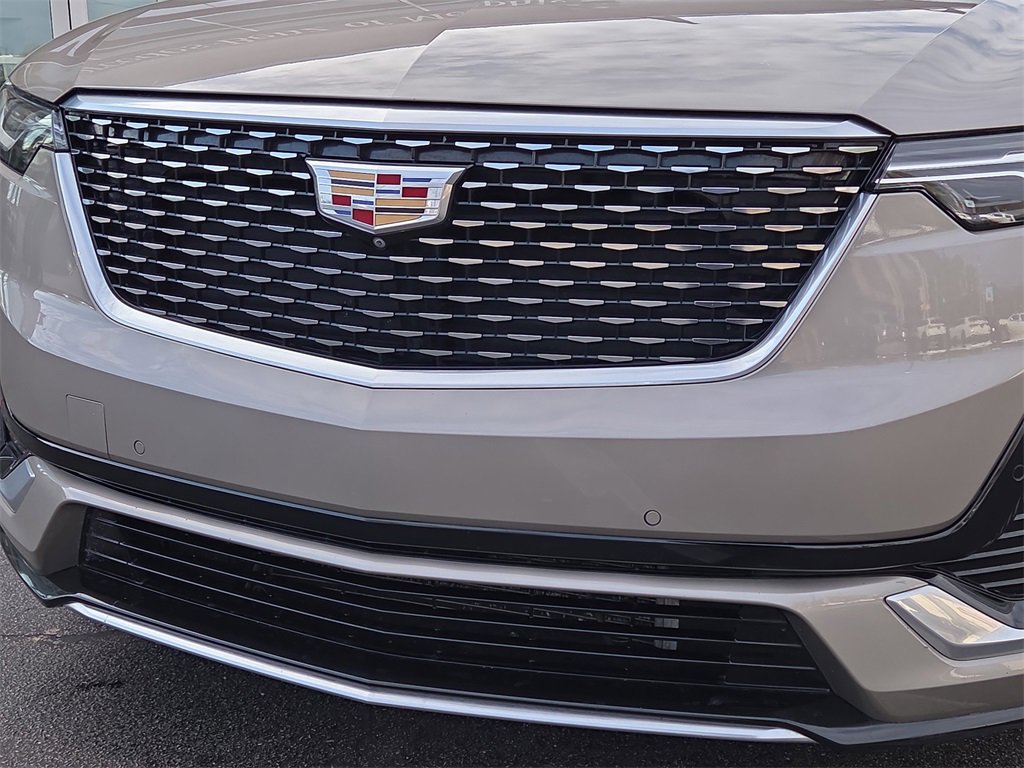 Used 2022 Cadillac XT6 Premium Luxury w/ Technology Package image 10