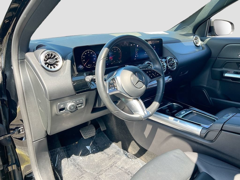 Used 2025 Mercedes-Benz GLA 250 image 9
