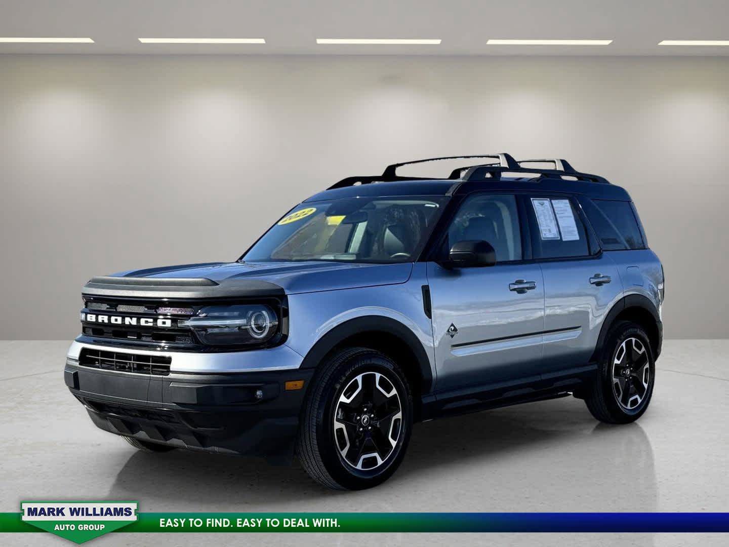 Used 2022 Ford Bronco Sport Outer Banks w/ Tech Package AWD/4WD image 2