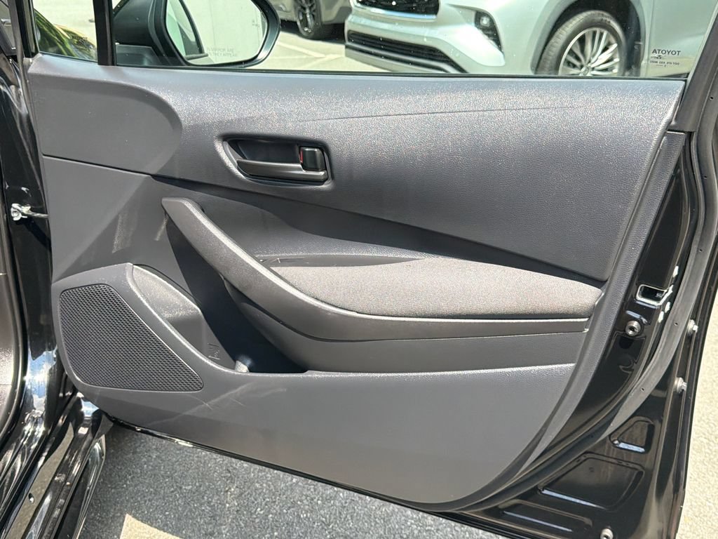 Used 2026 Toyota Corolla LE FWD image 11