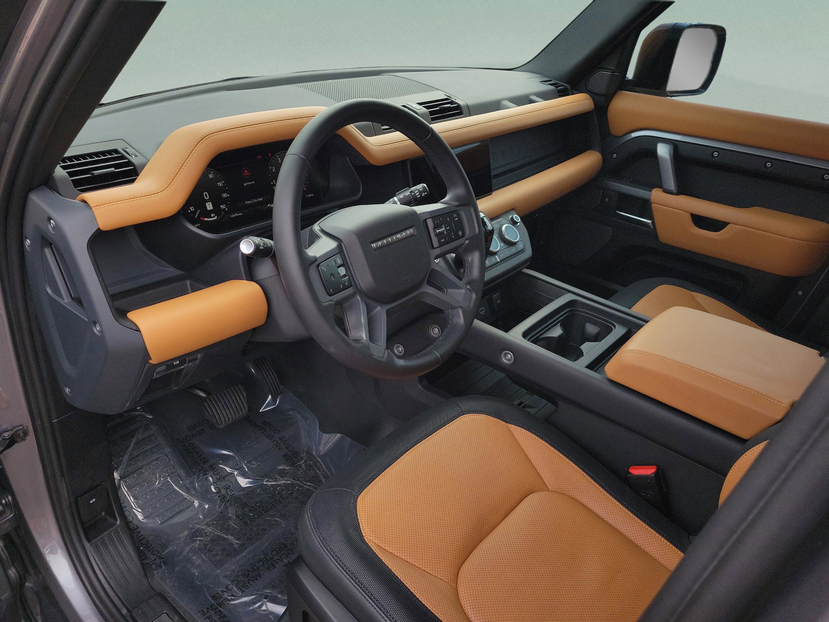 Used 2024 Land Rover Defender 110 X-Dynamic SE image 15