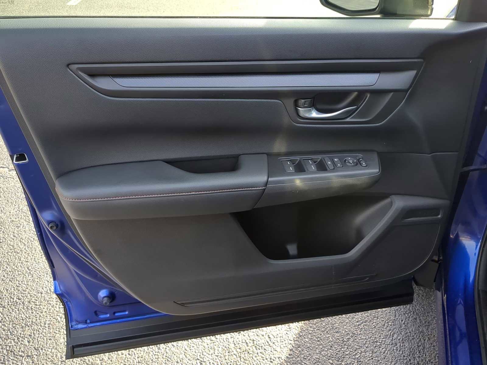 Used 2023 Honda CR-V Sport image 11