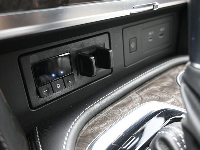 Used 2023 Nissan Armada Platinum w/ Captain's Chairs Package image 38