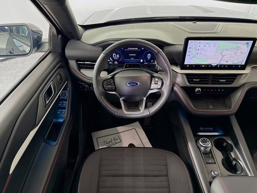 Certified 2025 Ford Explorer ST-Line w/ Premium Package image 4
