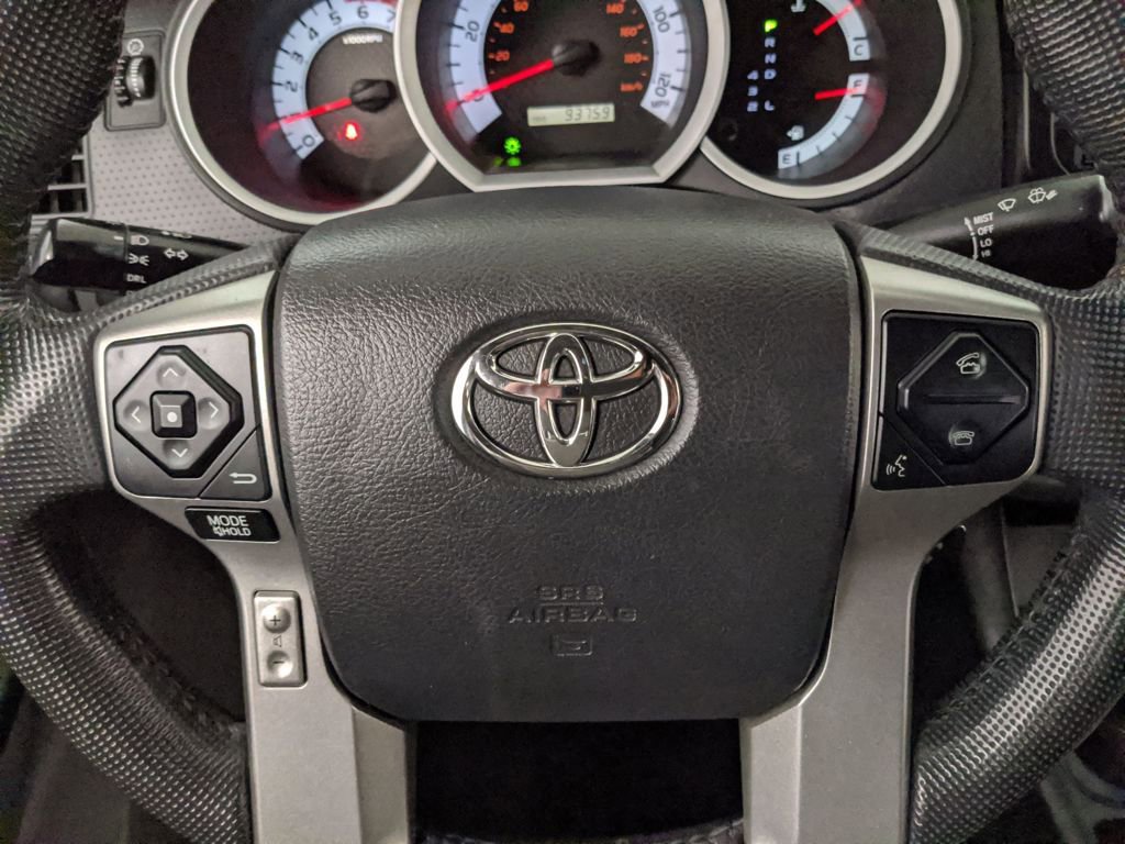 Used 2014 Toyota Tacoma PreRunner image 12