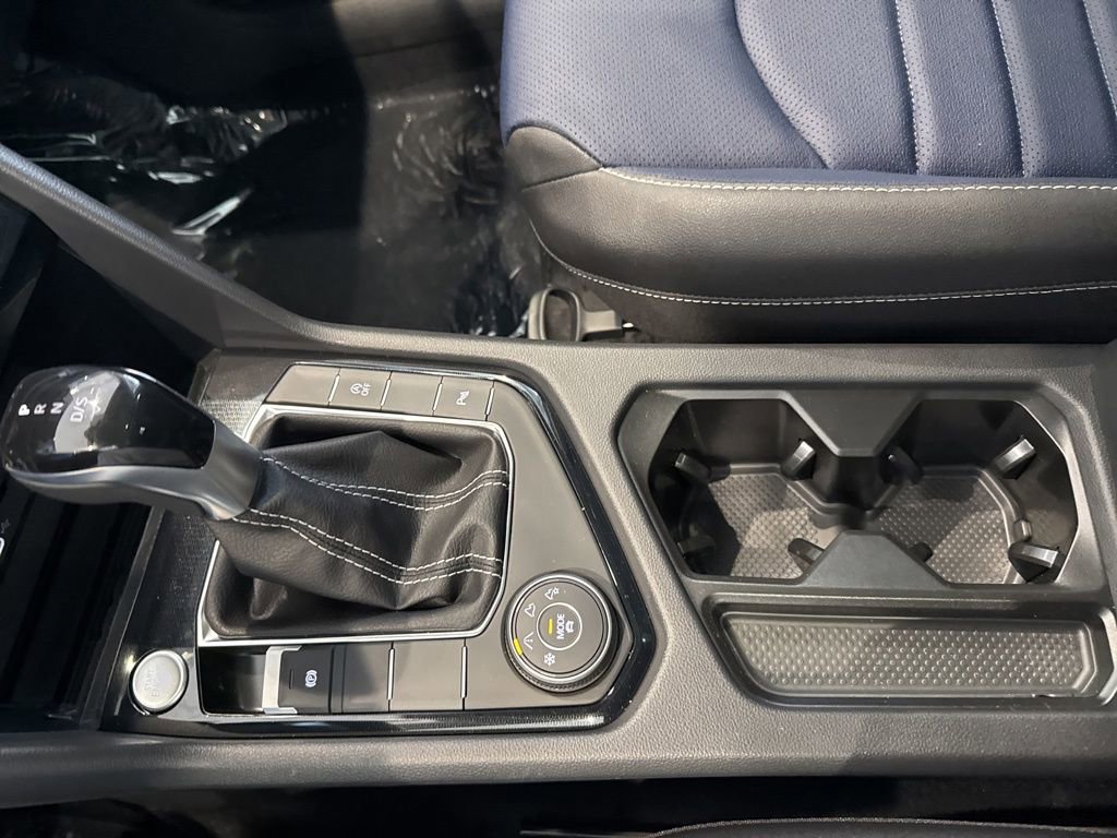 New 2026 Volkswagen Taos SEL image 19