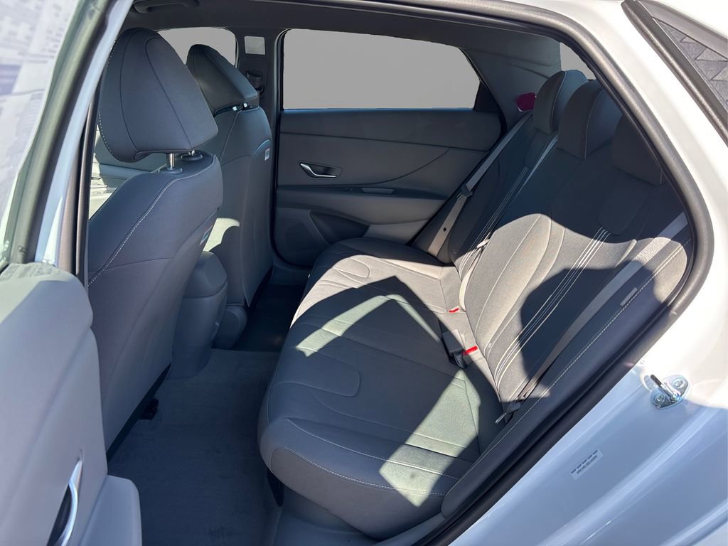 New 2025 Hyundai Elantra Blue image 10