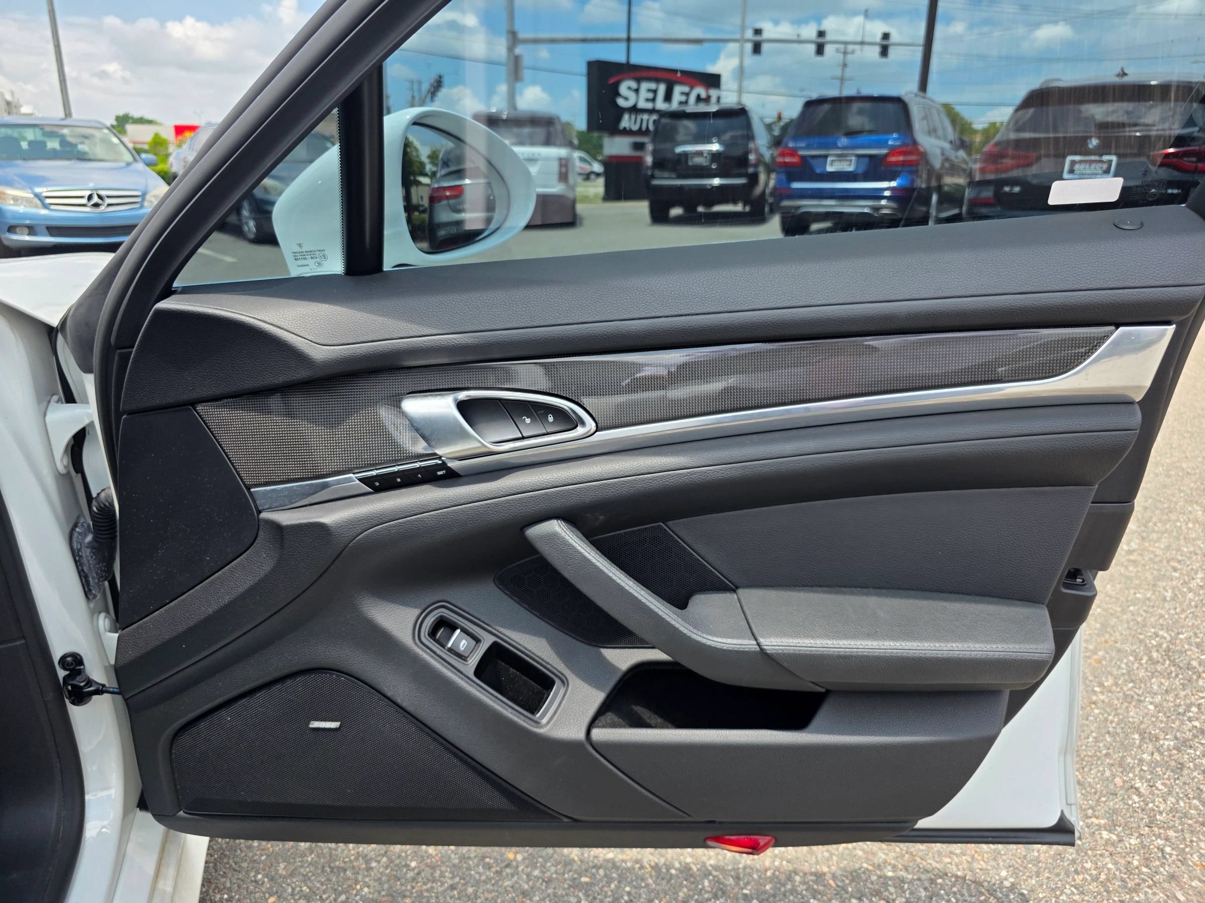 Used 2013 Porsche Panamera S RWD image 29