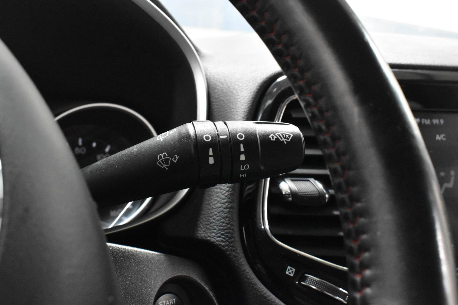 Used 2019 Jeep Compass Limited image 12