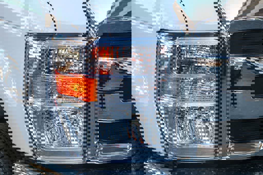 New 2026 Ford E-350 and Econoline 350 Super Duty w/ Power Equipment Group image 4