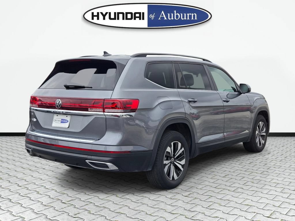 Used 2025 Volkswagen Atlas SE FWD image 5