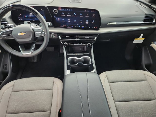 New 2025 Chevrolet Traverse LT w/ Enhanced Driving Package image 2