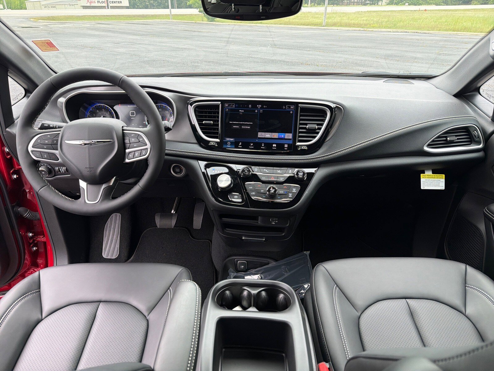 New 2026 Chrysler Pacifica Select FWD image 21
