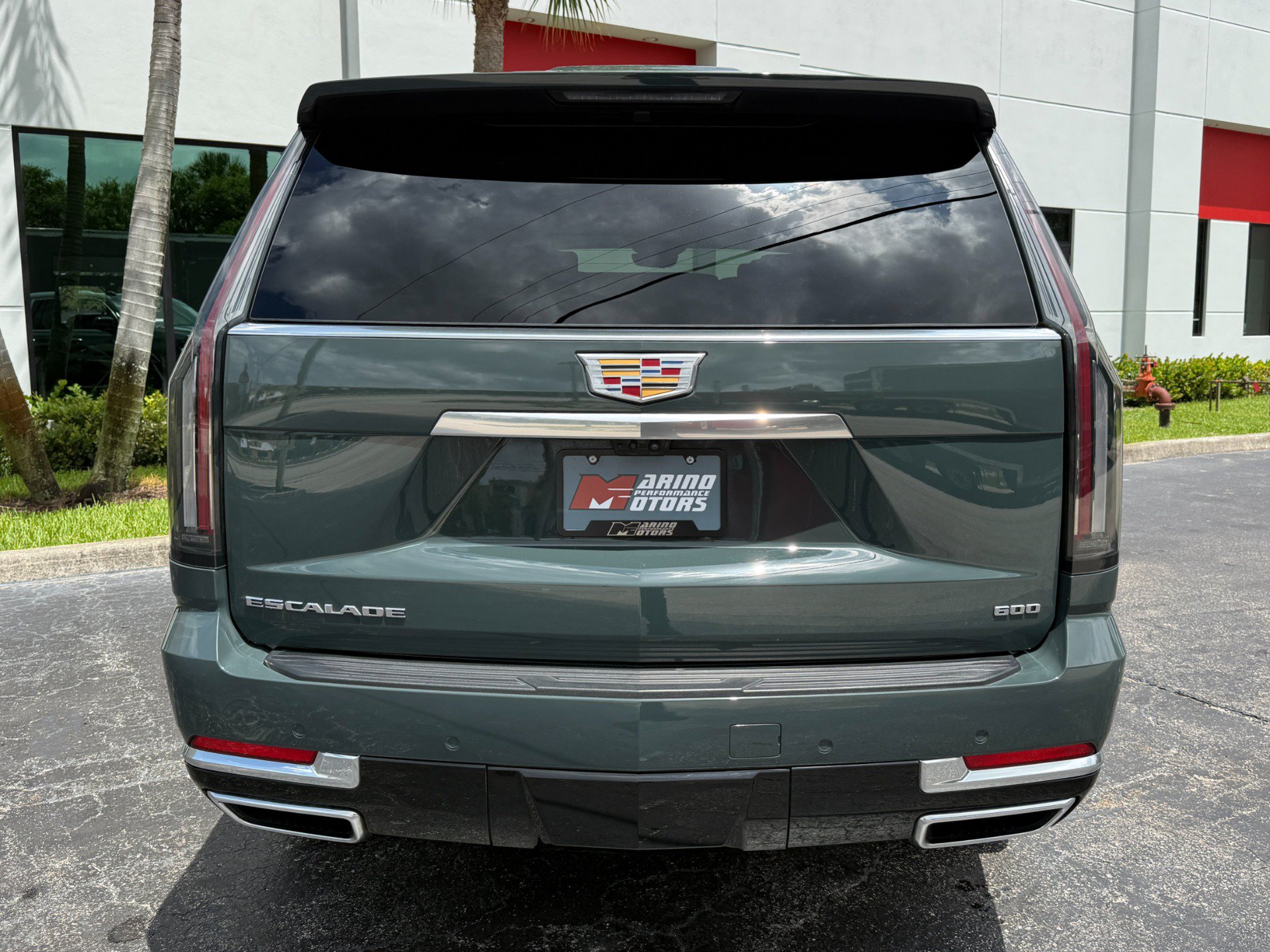 Used 2025 Cadillac Escalade Premium Luxury w/ Touring Package AWD/4WD image 21