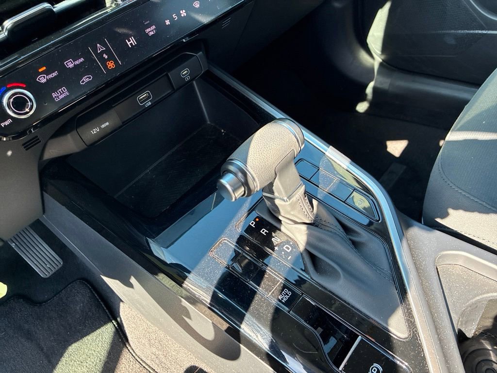 Used 2023 Kia Niro LX FWD image 14